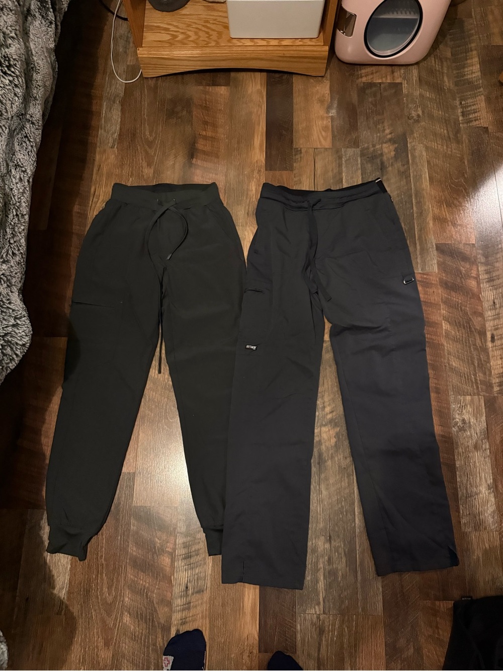 Womens’ scrub pants